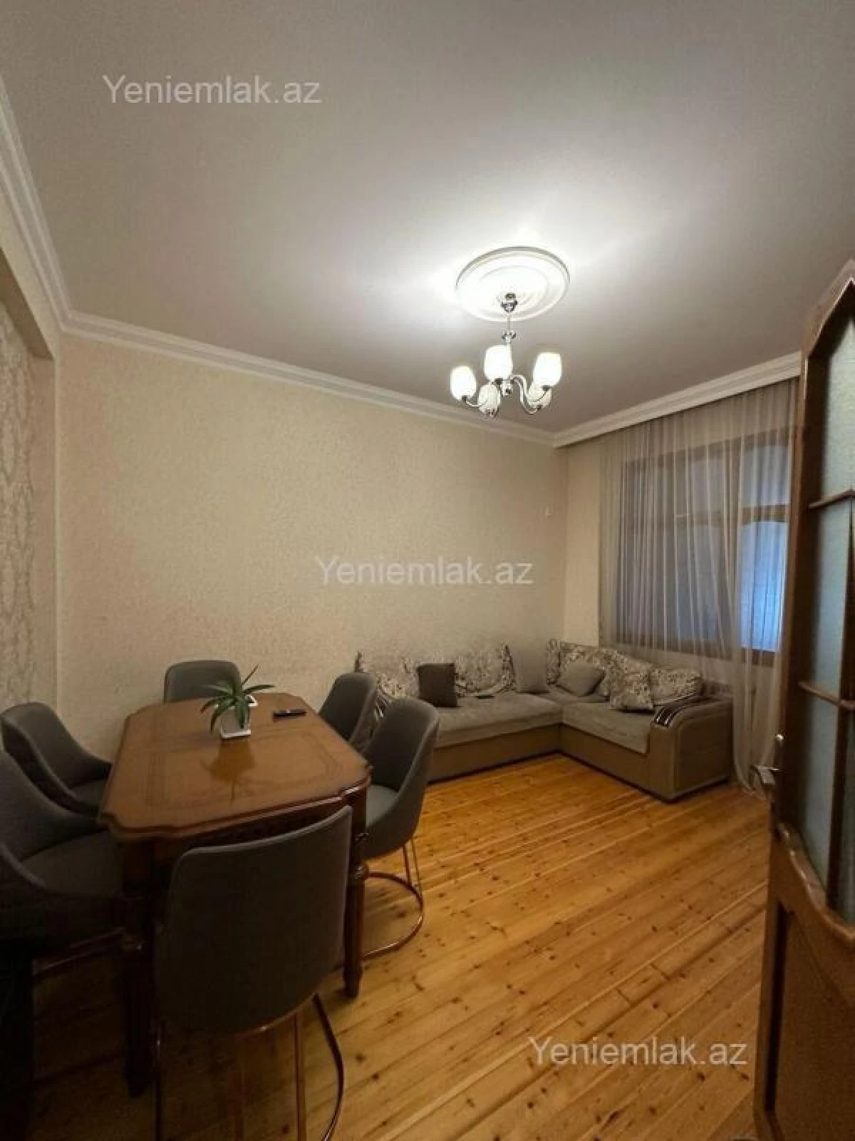 Satılır 2 otaqlı yeni tikili 71 m²