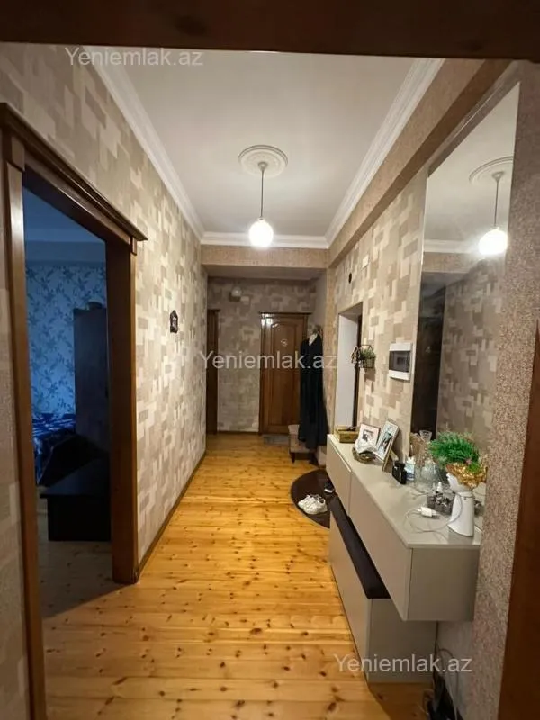 Satılır 2 otaqlı yeni tikili 71 m²