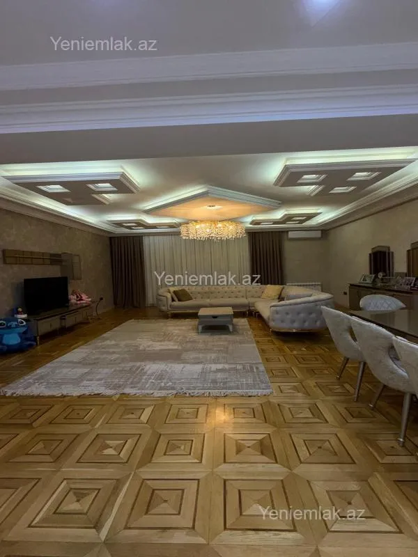 Satılır 4 otaqlı yeni tikili 247 m²