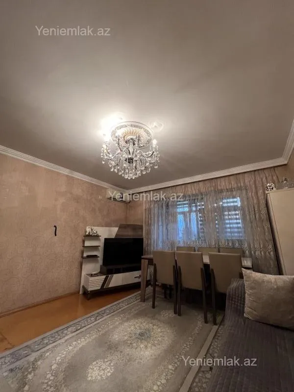 Satılır 3 otaqlı köhnə tikili 87 m²