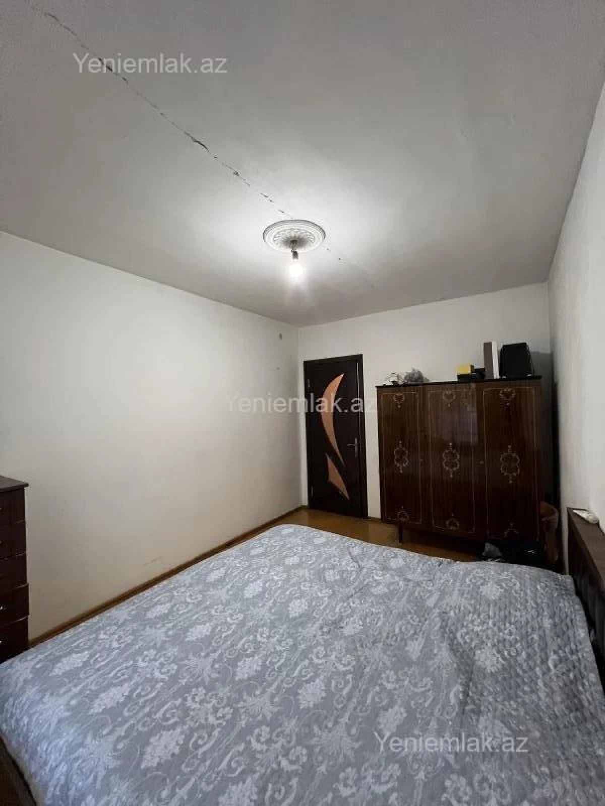 Satılır 3 otaqlı köhnə tikili 87 m²
