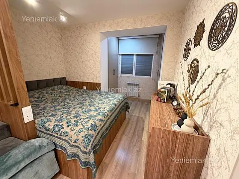 Satılır 1 otaqlı köhnə tikili 40 m²