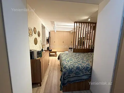 Satılır 1 otaqlı köhnə tikili 40 m²