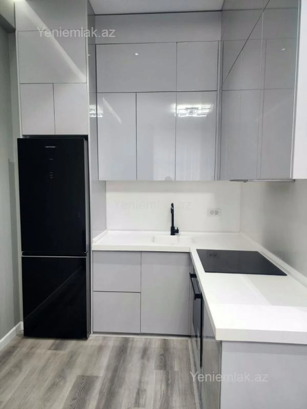Satılır 2 otaqlı yeni tikili 50 m²