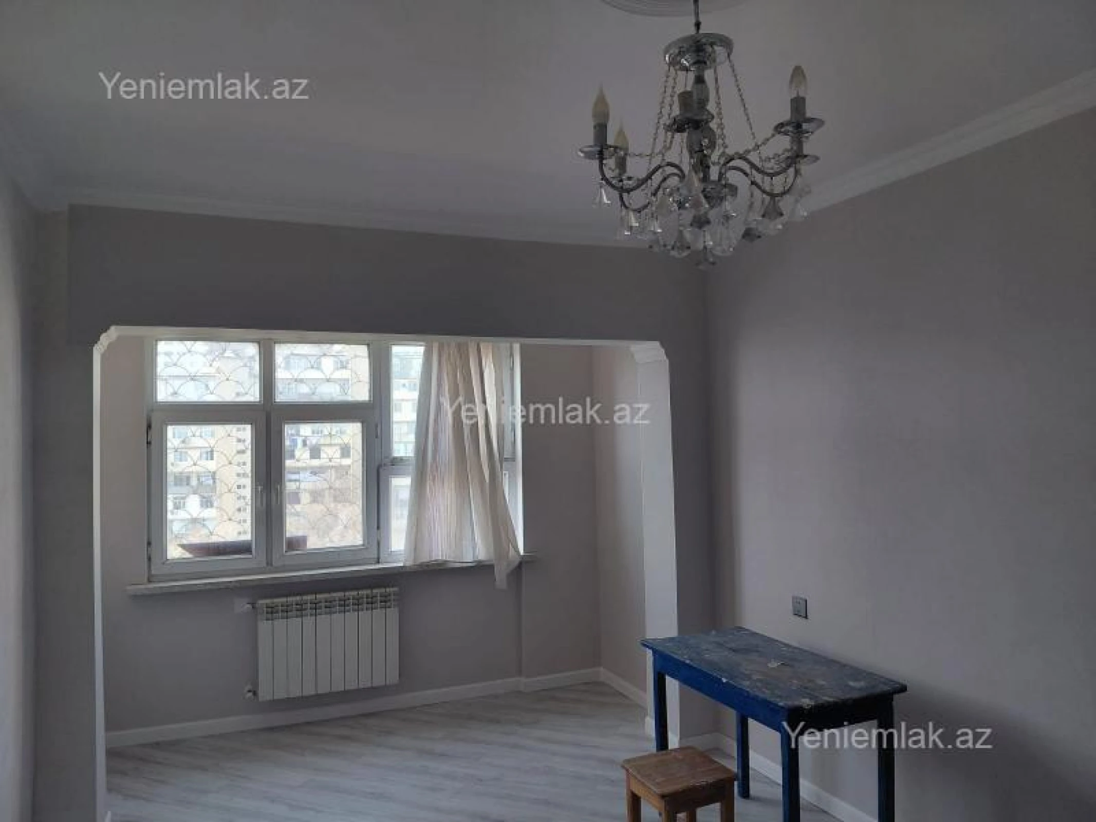 Satılır 2 otaqlı köhnə tikili 65 m²