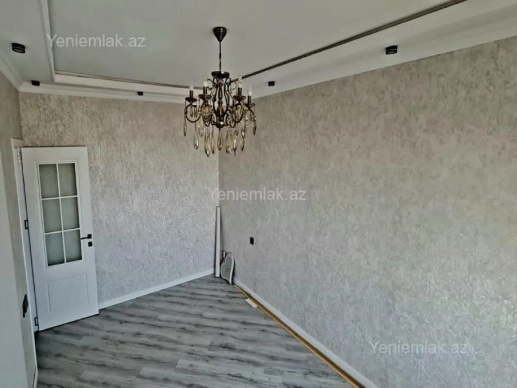 Satılır 2 otaqlı köhnə tikili 65 m²
