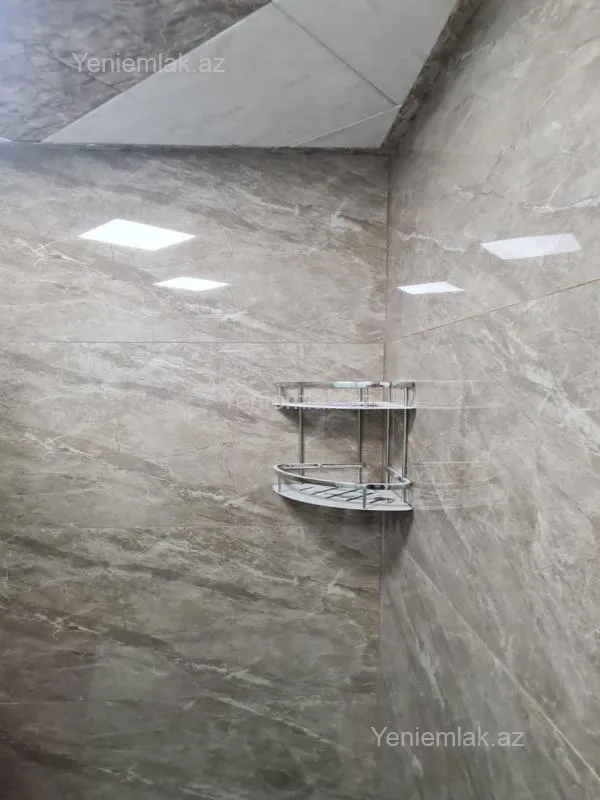 Satılır 2 otaqlı köhnə tikili 65 m²