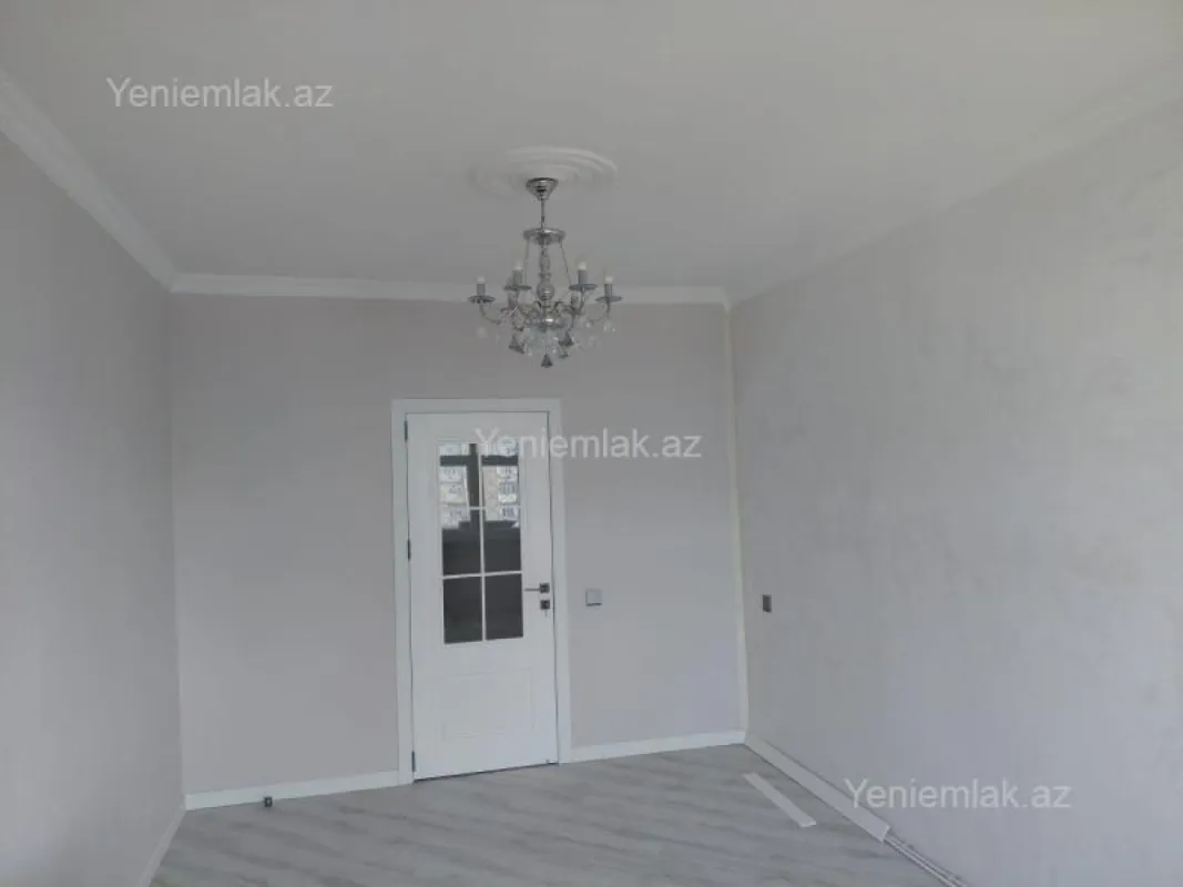 Satılır 2 otaqlı köhnə tikili 65 m²