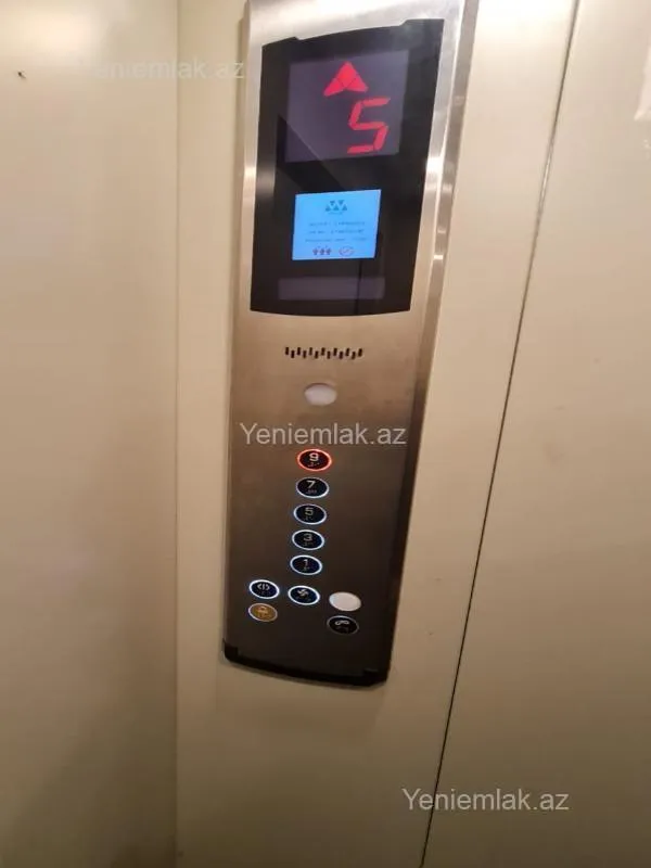 Satılır 2 otaqlı köhnə tikili 65 m²