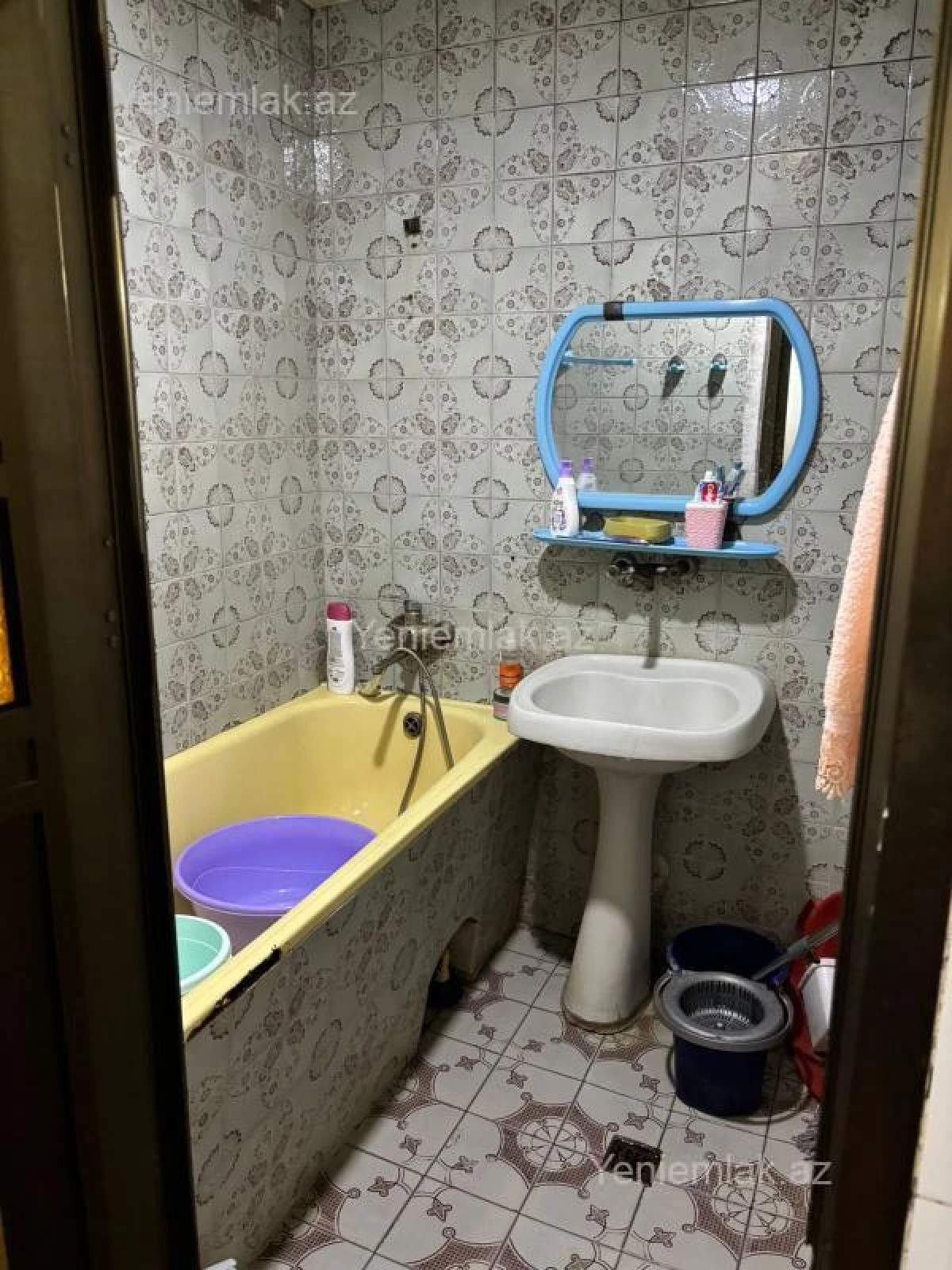 Satılır 3 otaqlı köhnə tikili 70 m²