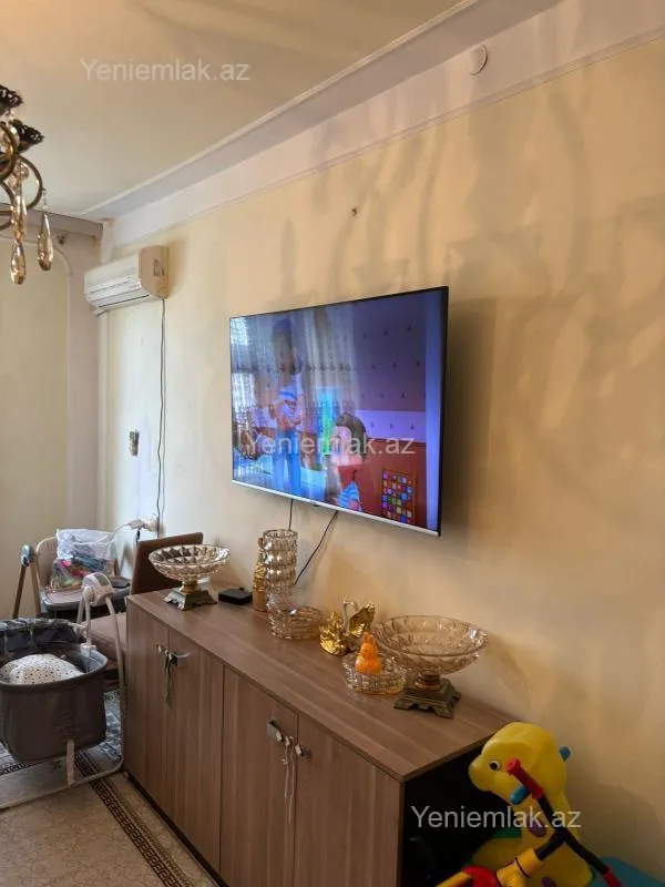 Satılır 3 otaqlı köhnə tikili 70 m²