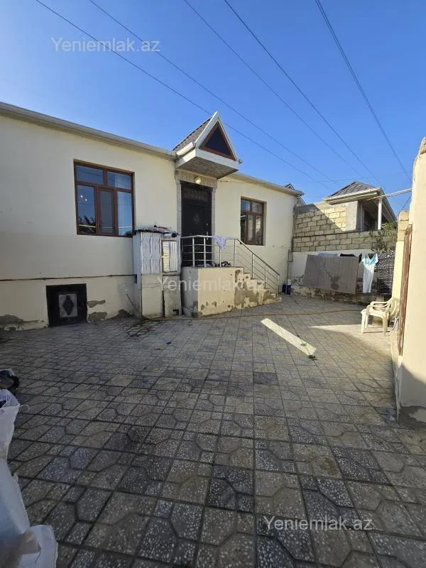 Satılır 3 otaqlı həyət evi 100 m²