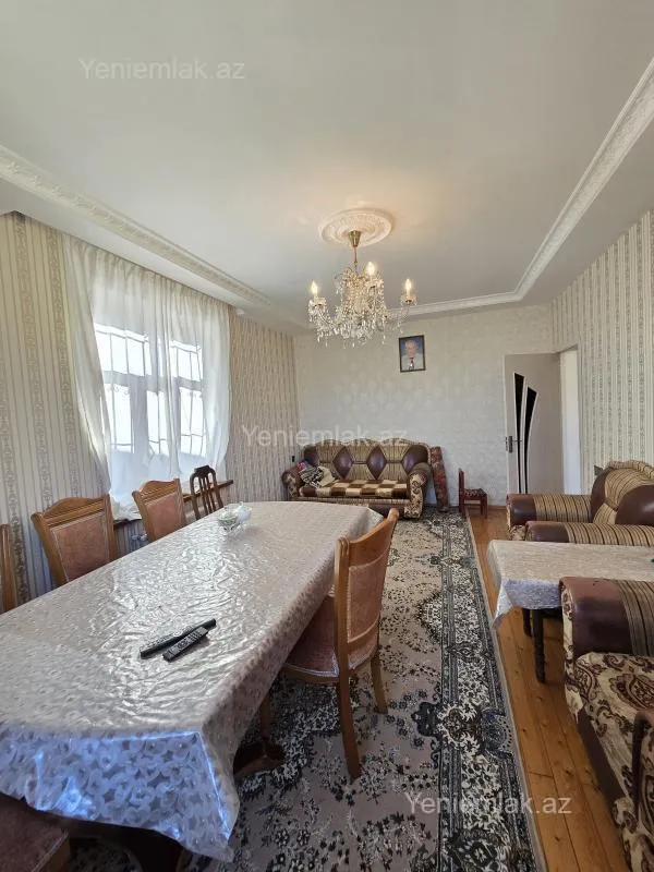 Satılır 3 otaqlı həyət evi 100 m²