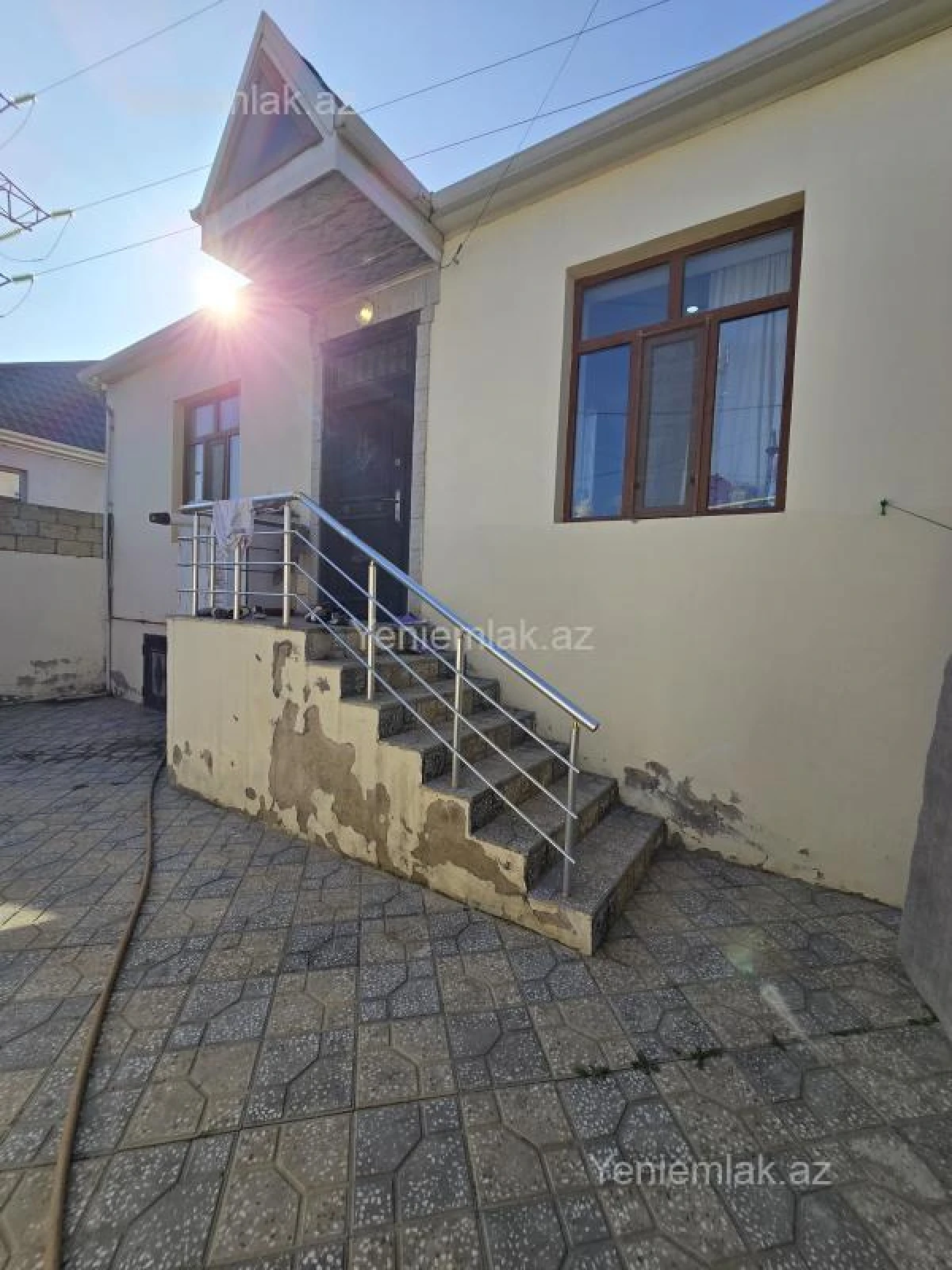 Satılır 3 otaqlı həyət evi 100 m²