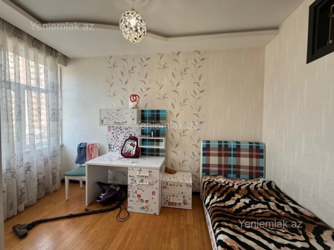 Satılır 3 otaqlı yeni tikili 85 m²