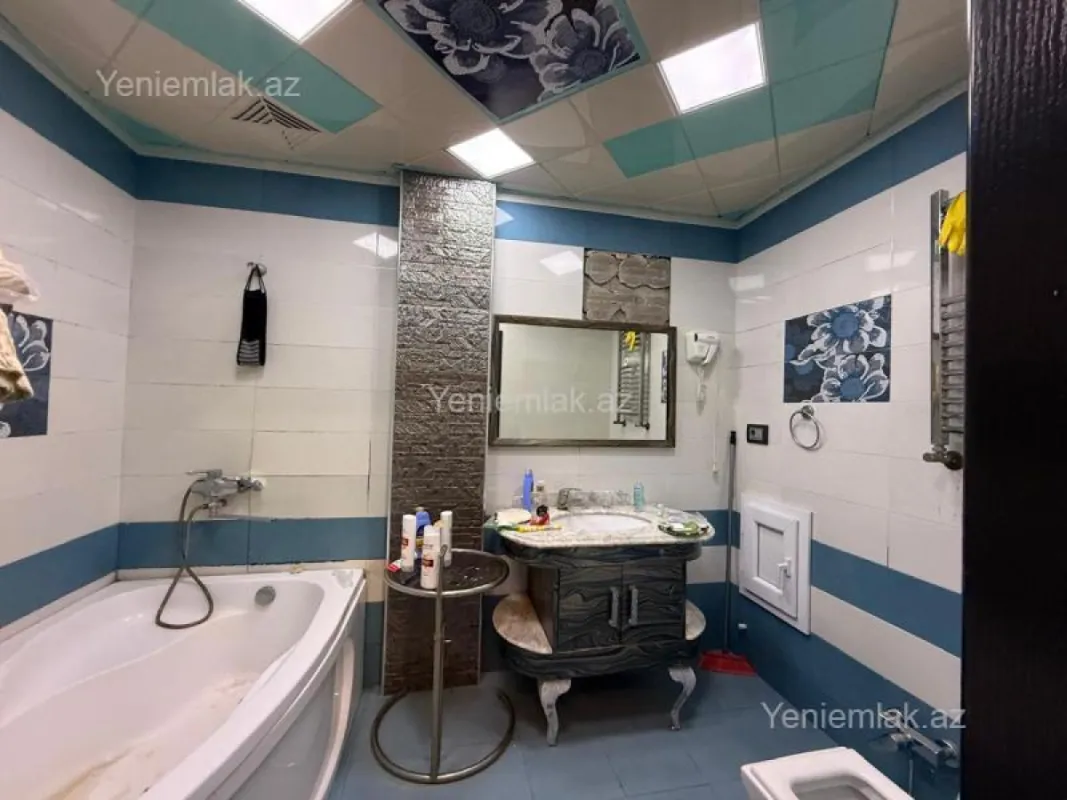 Satılır 3 otaqlı yeni tikili 85 m²