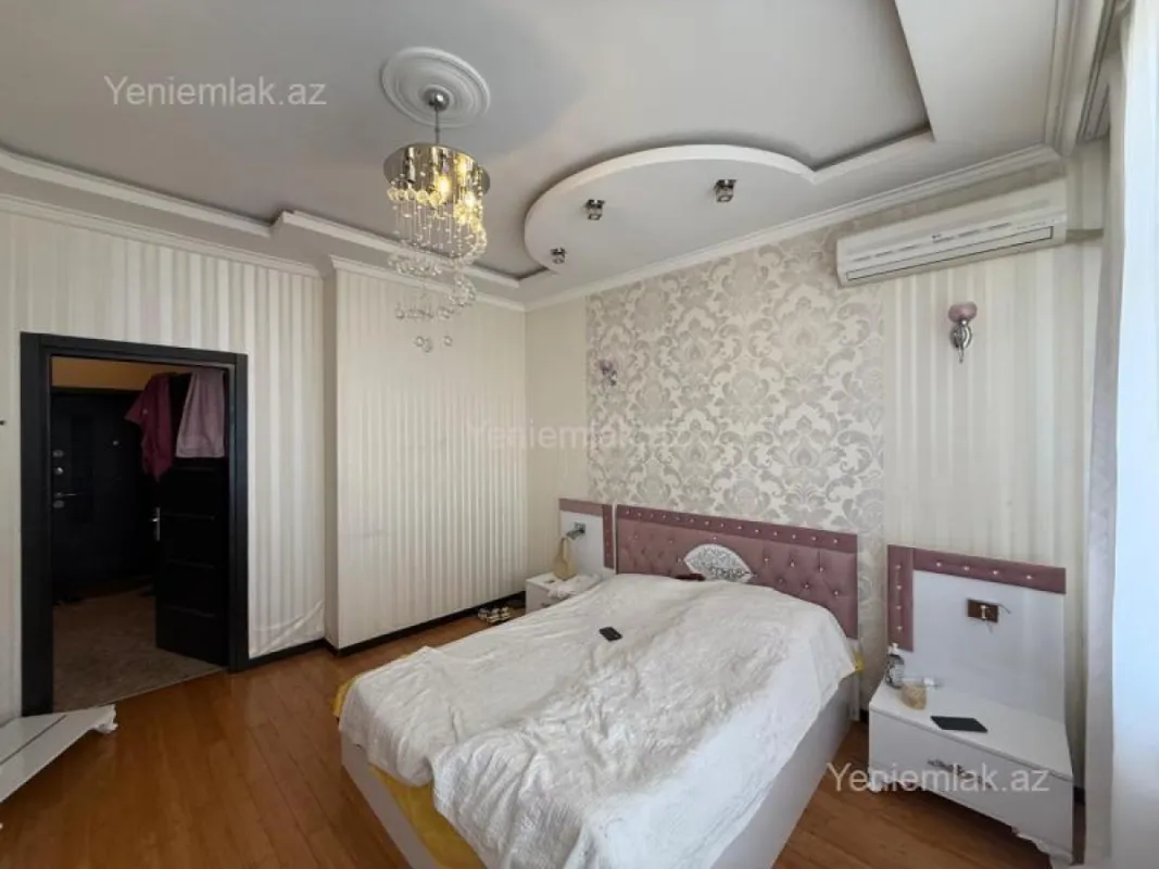 Satılır 3 otaqlı yeni tikili 85 m²