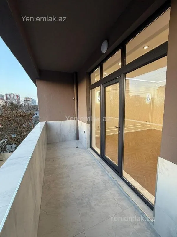 Satılır 3 otaqlı yeni tikili 118 m²