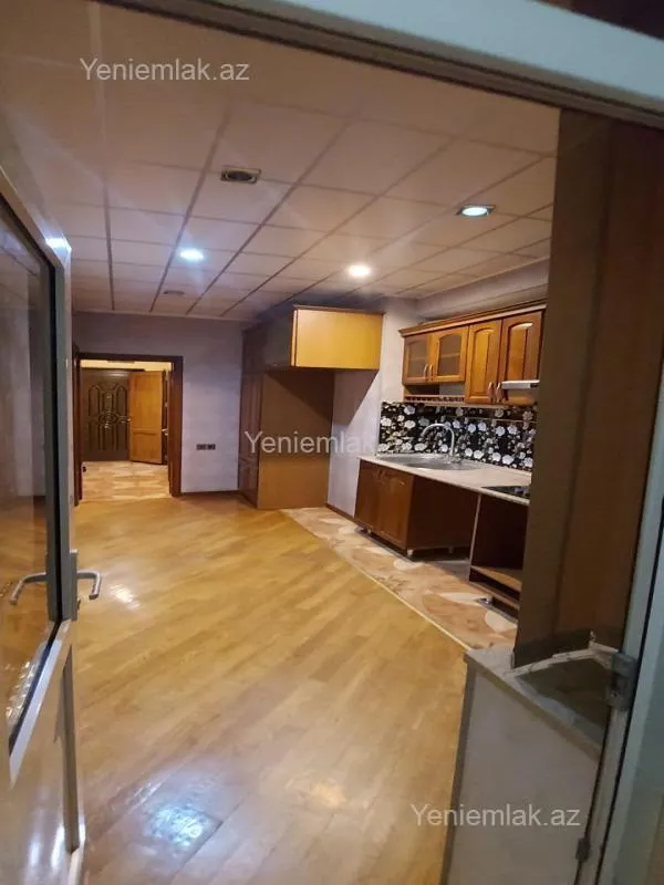 Satılır 2 otaqlı yeni tikili 60 m²