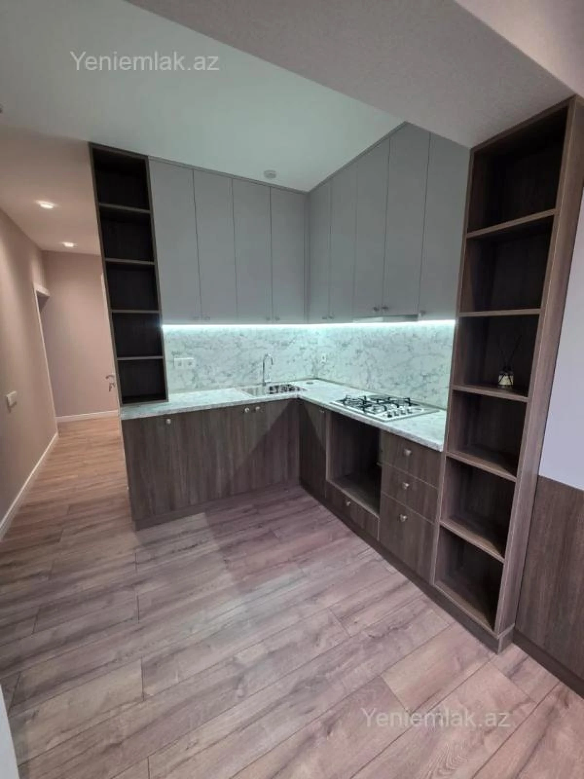 Satılır 2 otaqlı köhnə tikili 45 m²