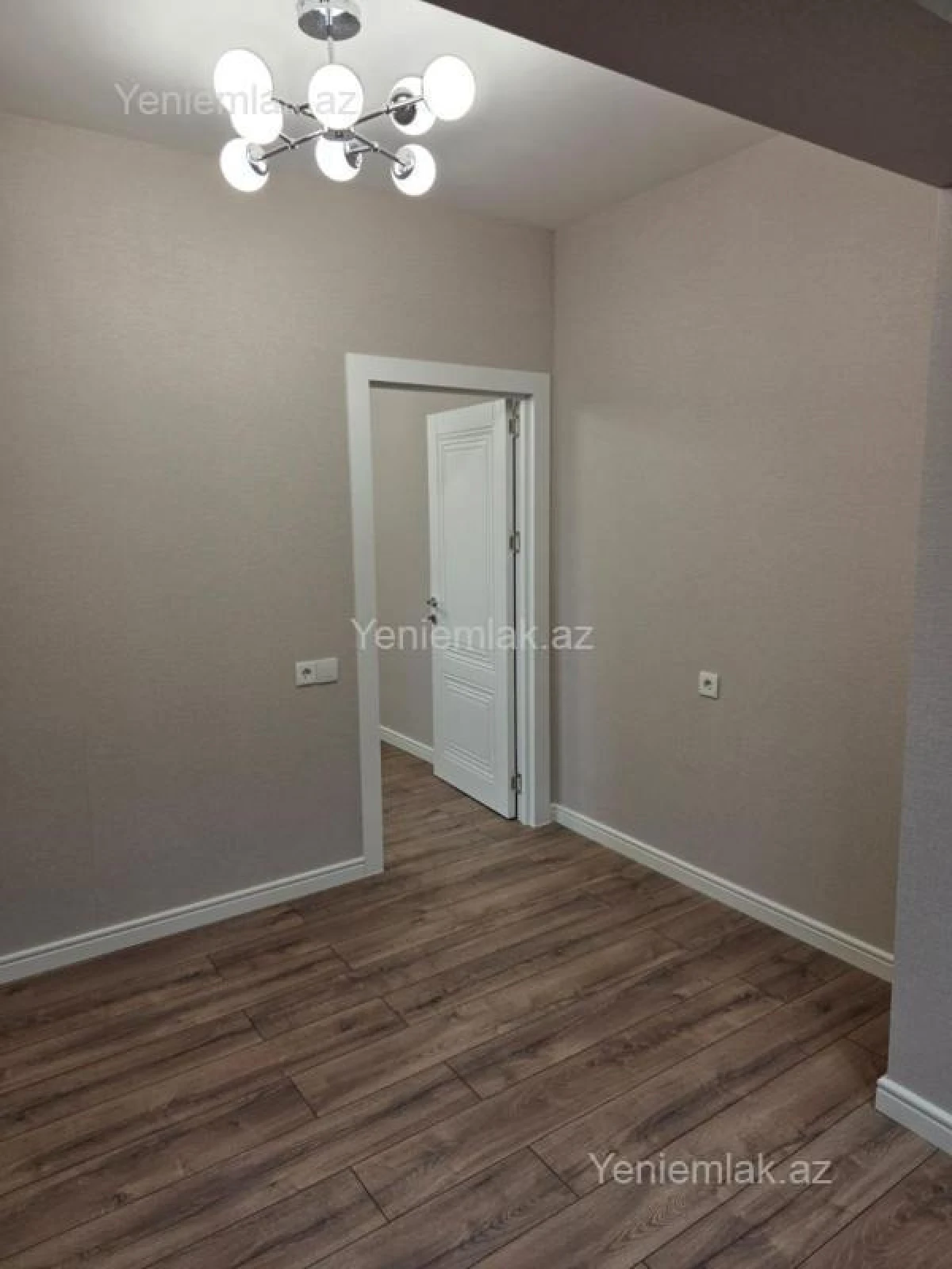 Satılır 2 otaqlı köhnə tikili 45 m²