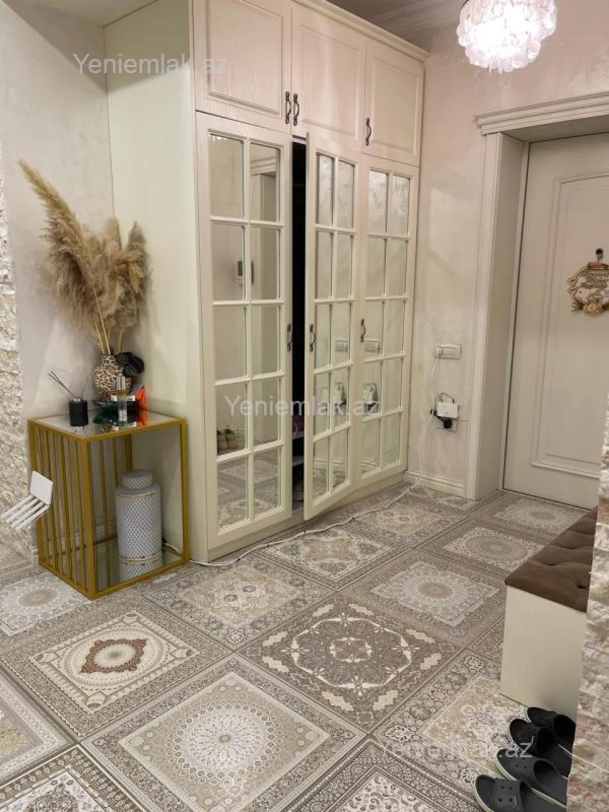 Satılır 4 otaqlı yeni tikili 168 m²