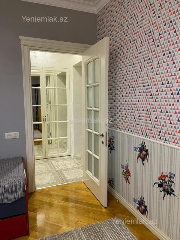 Satılır 4 otaqlı yeni tikili 168 m²