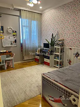 Satılır 4 otaqlı yeni tikili 168 m²