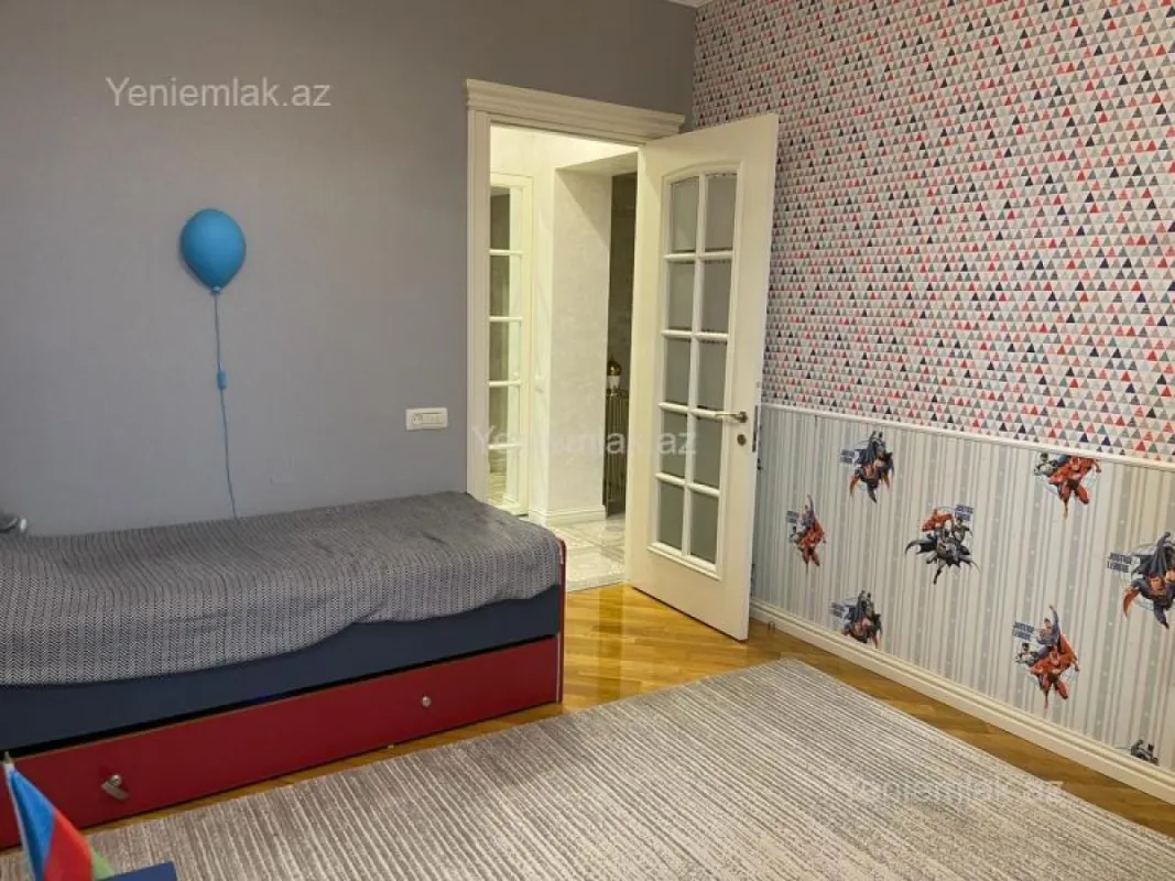 Satılır 4 otaqlı yeni tikili 168 m²