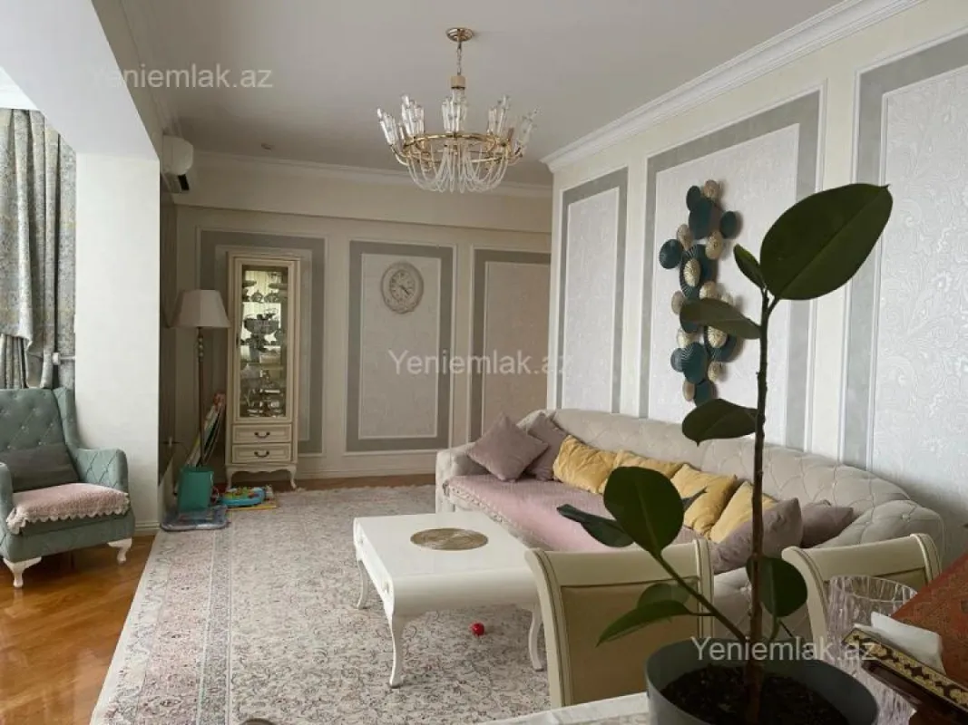 Satılır 4 otaqlı yeni tikili 168 m²