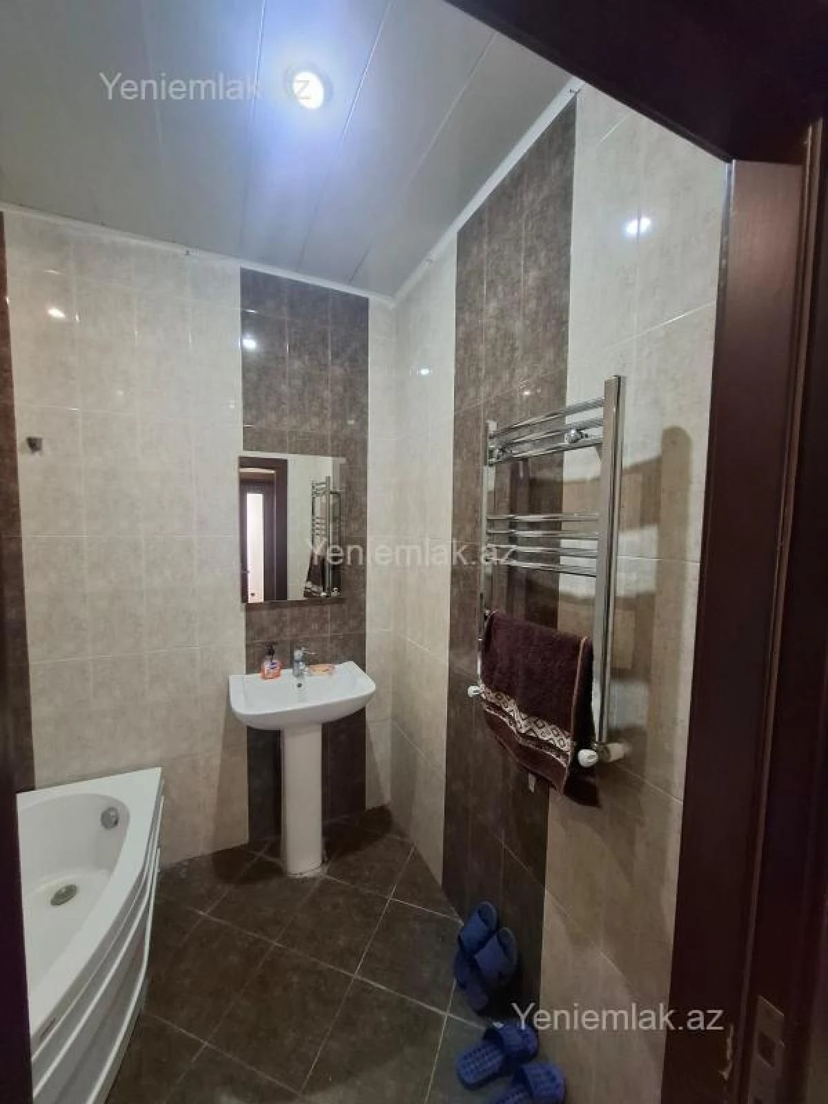 Satılır 2 otaqlı yeni tikili 91 m²