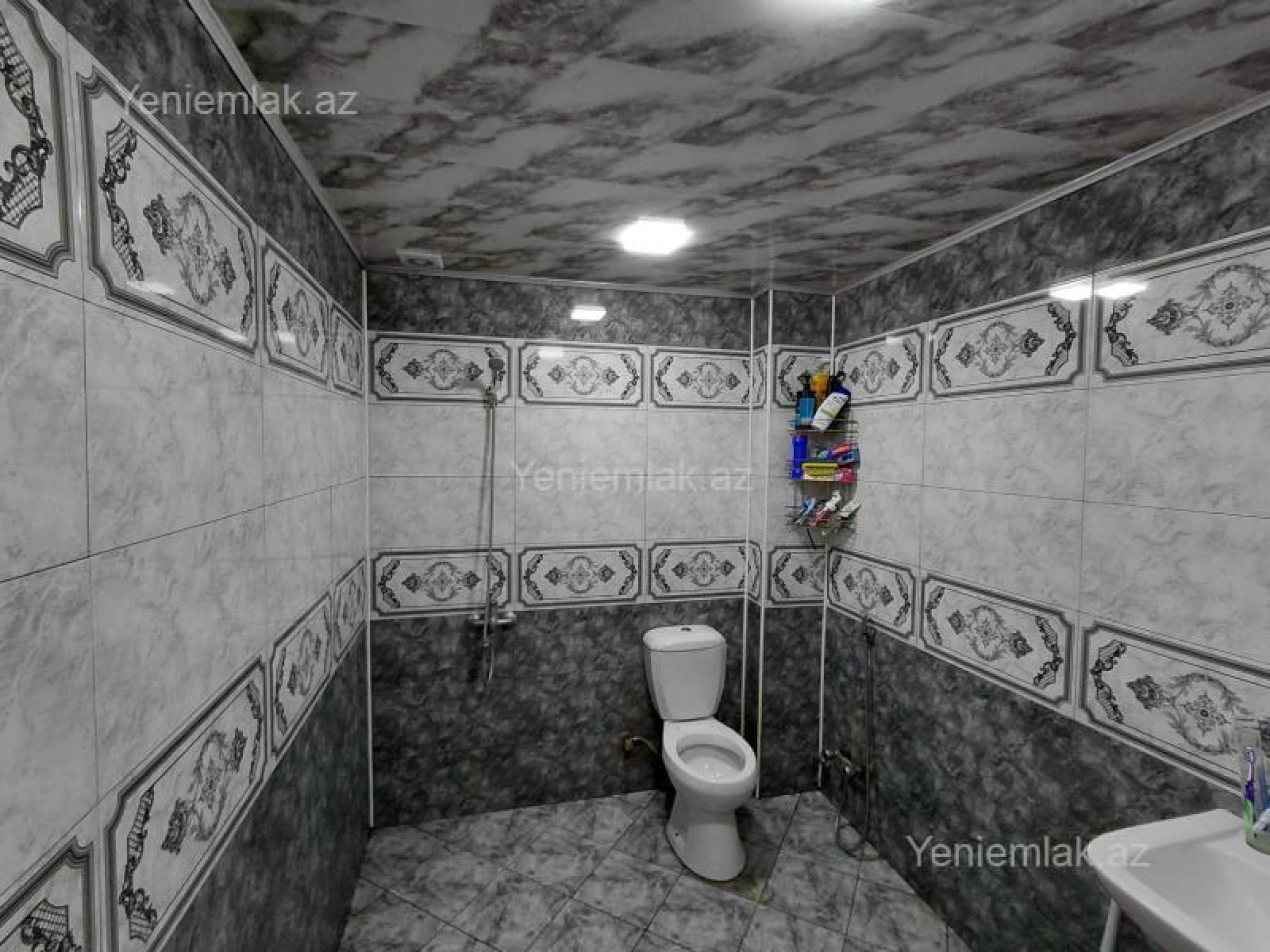 Satılır 2 otaqlı köhnə tikili 58 m²