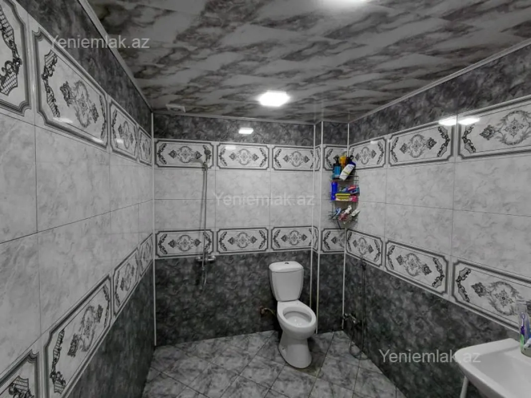 Satılır 2 otaqlı köhnə tikili 58 m²