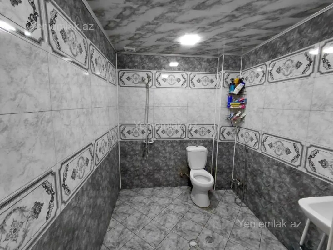 Satılır 2 otaqlı köhnə tikili 58 m²