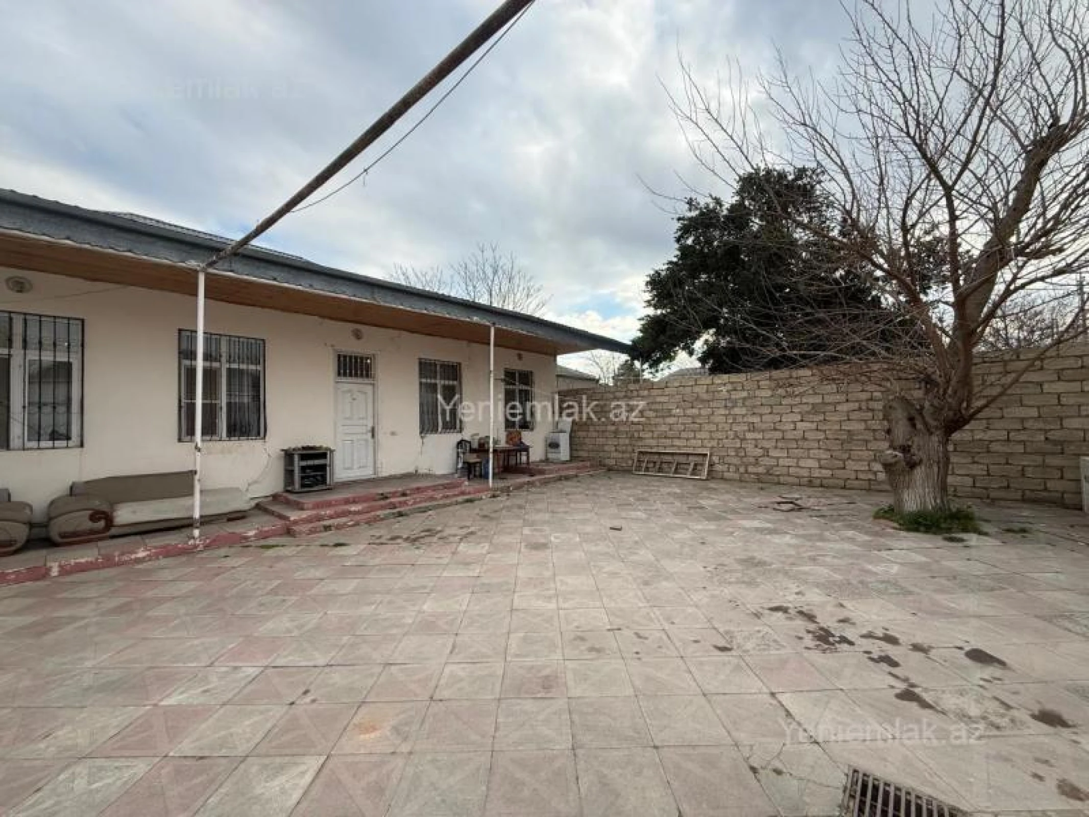 Satılır 3 otaqlı həyət evi 100 m²