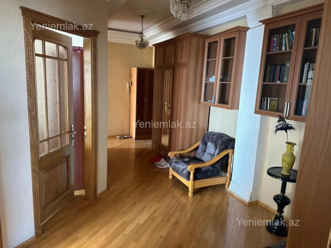 Satılır 3 otaqlı yeni tikili 127 m²