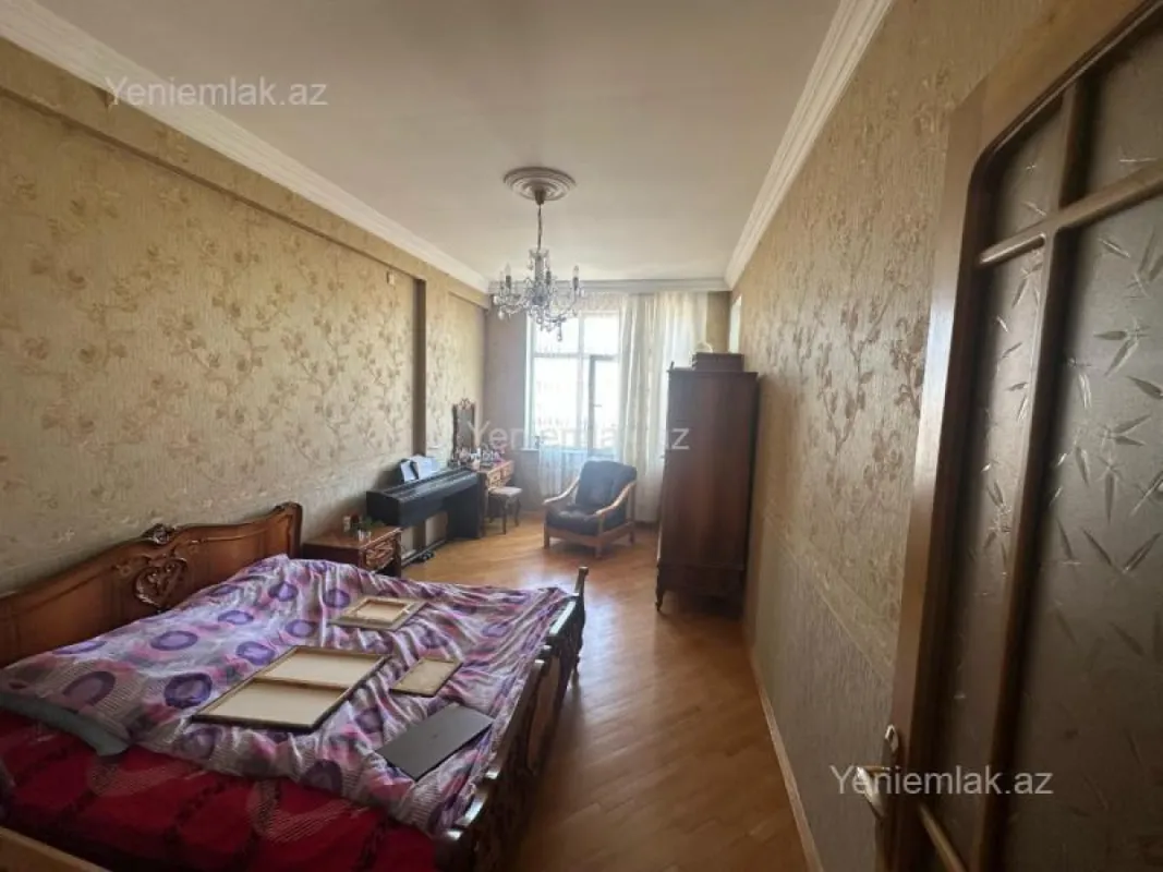 Satılır 3 otaqlı yeni tikili 127 m²