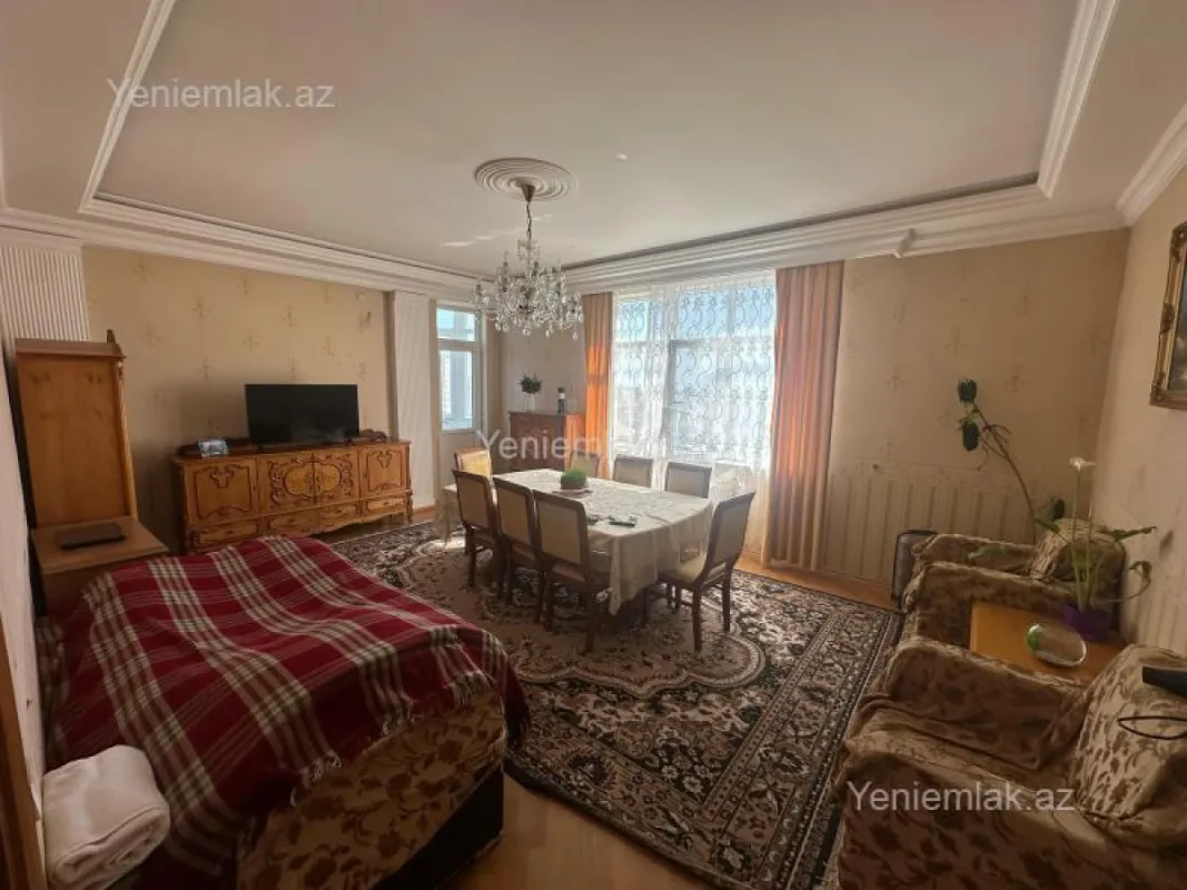 Satılır 3 otaqlı yeni tikili 127 m²