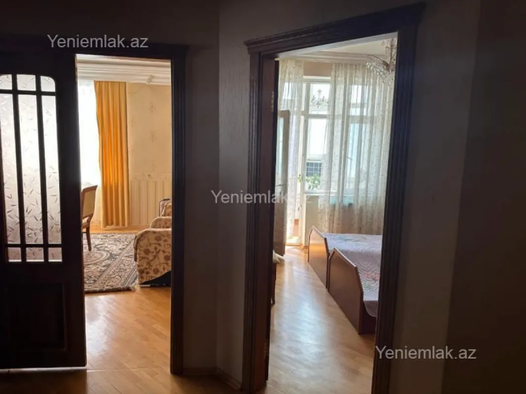 Satılır 3 otaqlı yeni tikili 127 m²