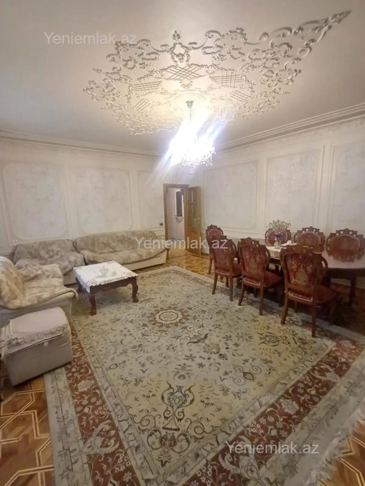 Satılır 4 otaqlı köhnə tikili 130 m²