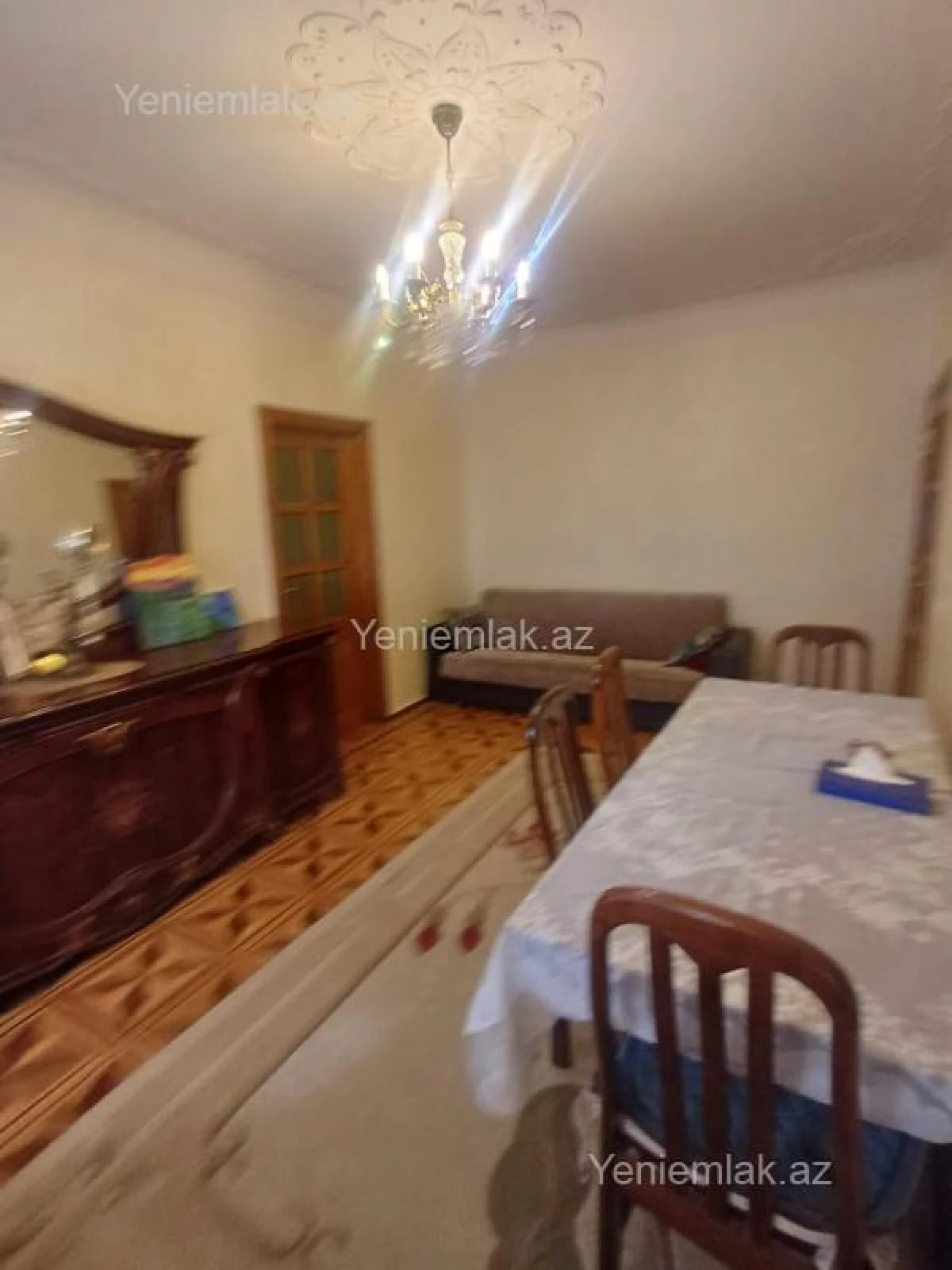 Satılır 4 otaqlı köhnə tikili 130 m²