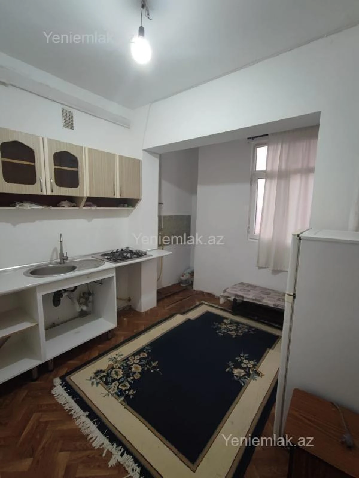 Satılır 1 otaqlı köhnə tikili 32 m²