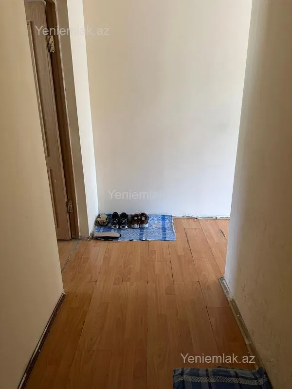 Satılır 2 otaqlı köhnə tikili 57 m²