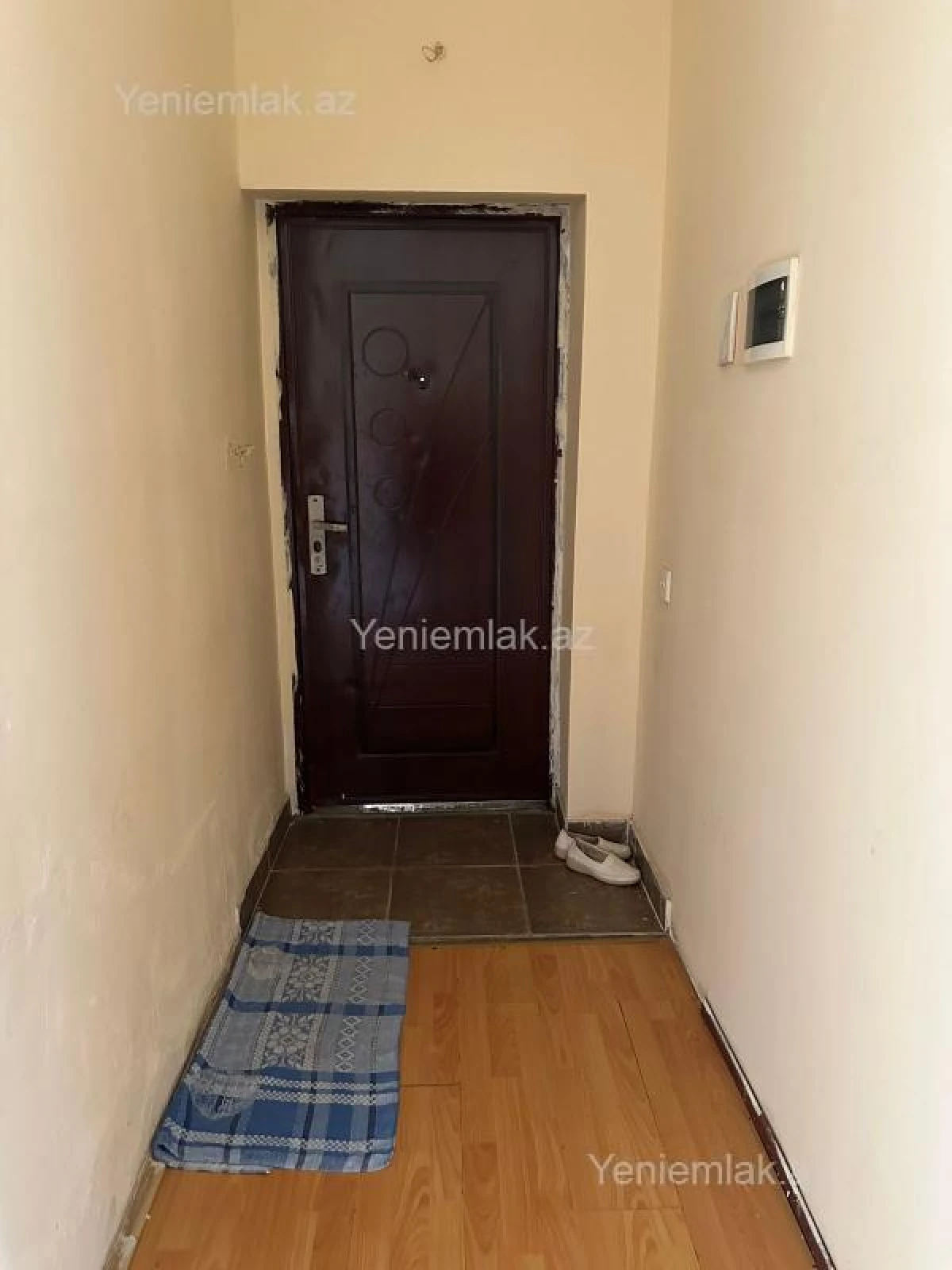 Satılır 2 otaqlı köhnə tikili 57 m²