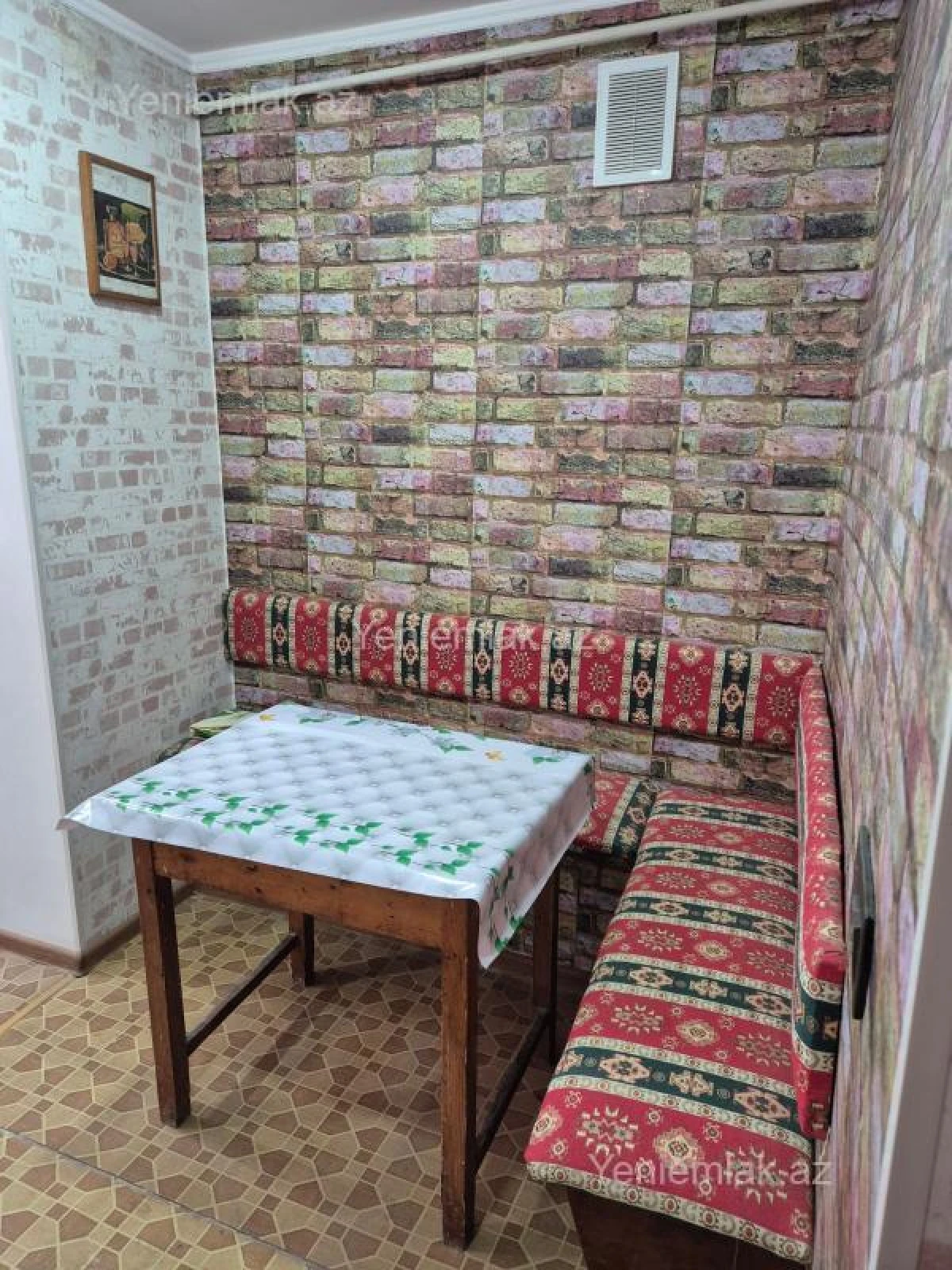 Satılır 1 otaqlı köhnə tikili 35 m²