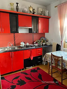 Satılır 6 otaqlı həyət evi 171 m²