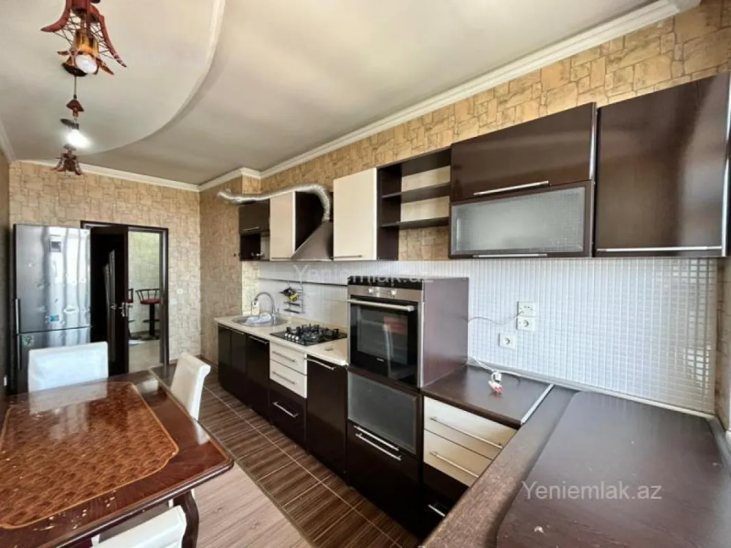 Satılır 2 otaqlı yeni tikili 90 m²