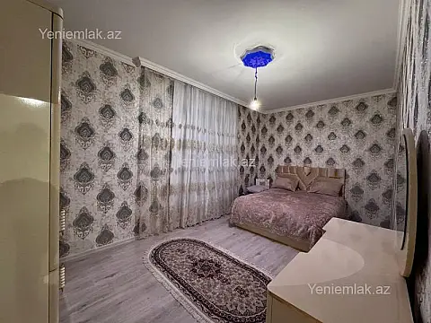 Satılır 8 otaqlı həyət evi 240 m²
