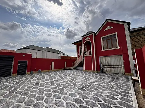 Satılır 8 otaqlı həyət evi 240 m²