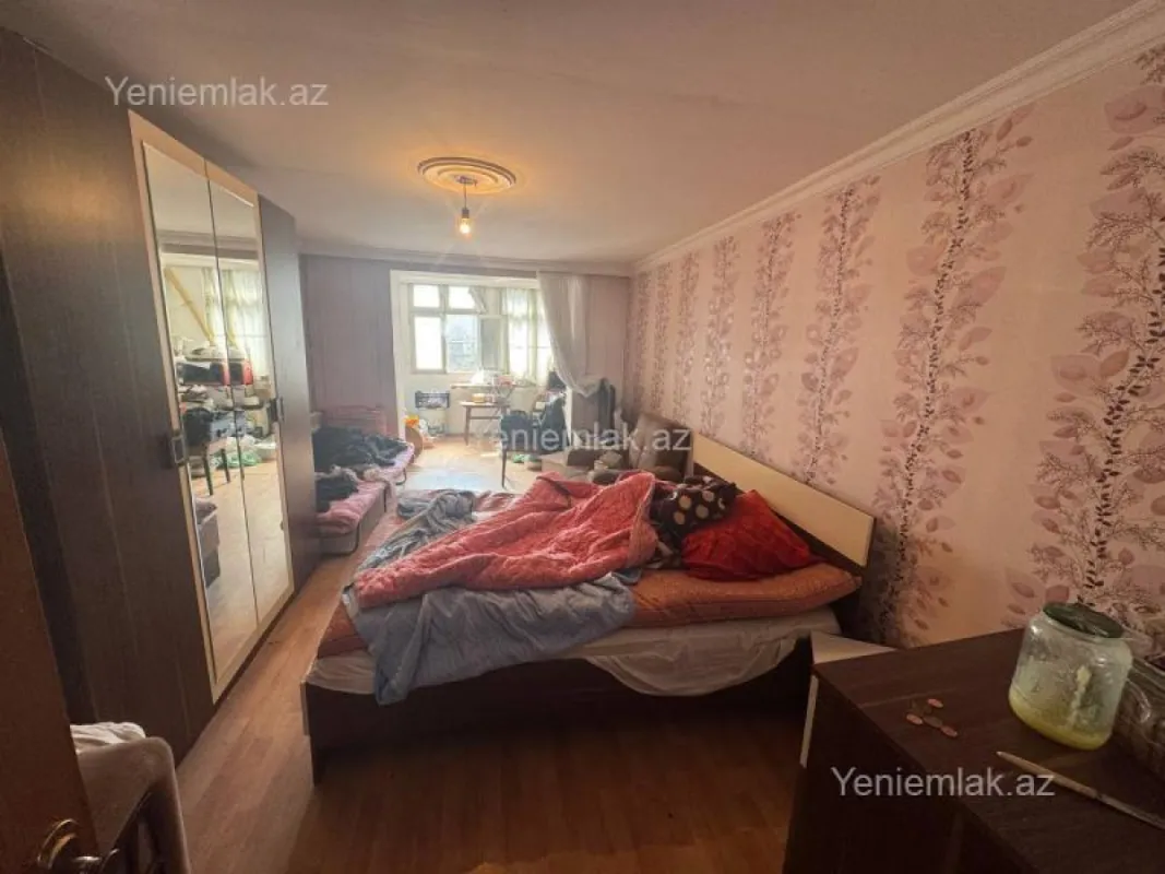 Satılır 3 otaqlı köhnə tikili 60 m²